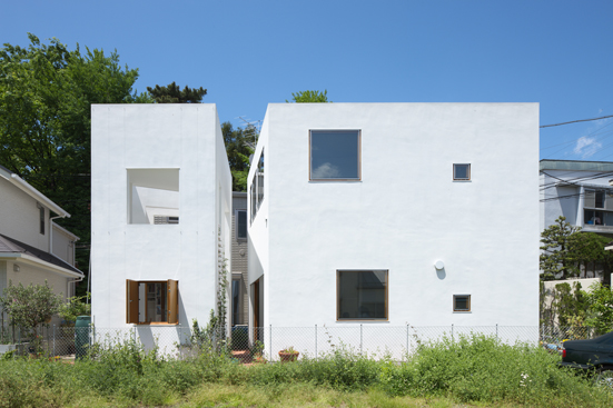 Hoto Fudo by Takeshi Hosaka Architects