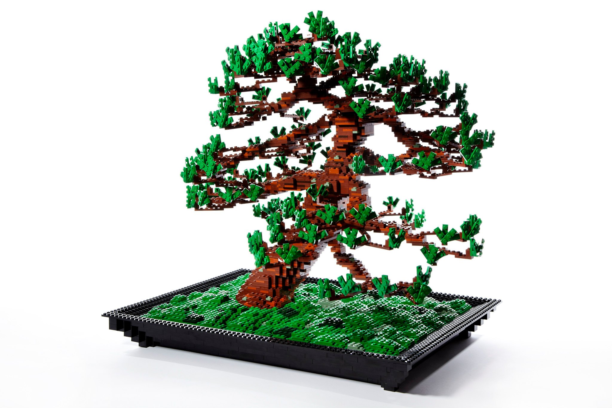 LEGO bonsai tree by Makoto Azuma - Spoon & Tamago
